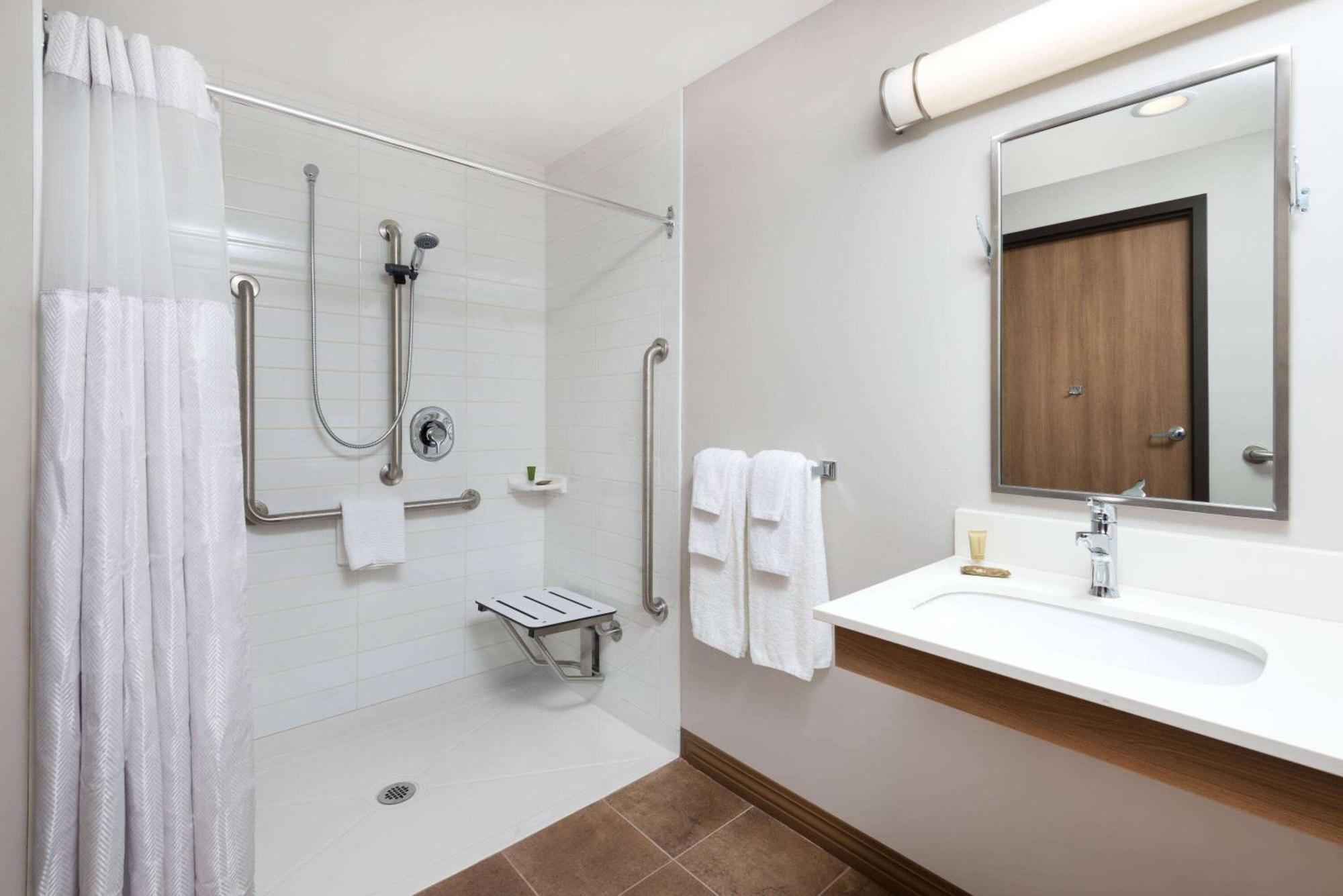 Microtel Inn & Suites By Wyndham Sudbury Dış mekan fotoğraf